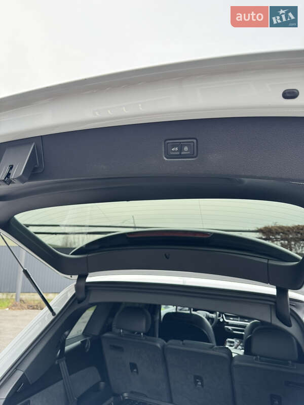 Внедорожник / Кроссовер Audi Q7 2016 в Виннице