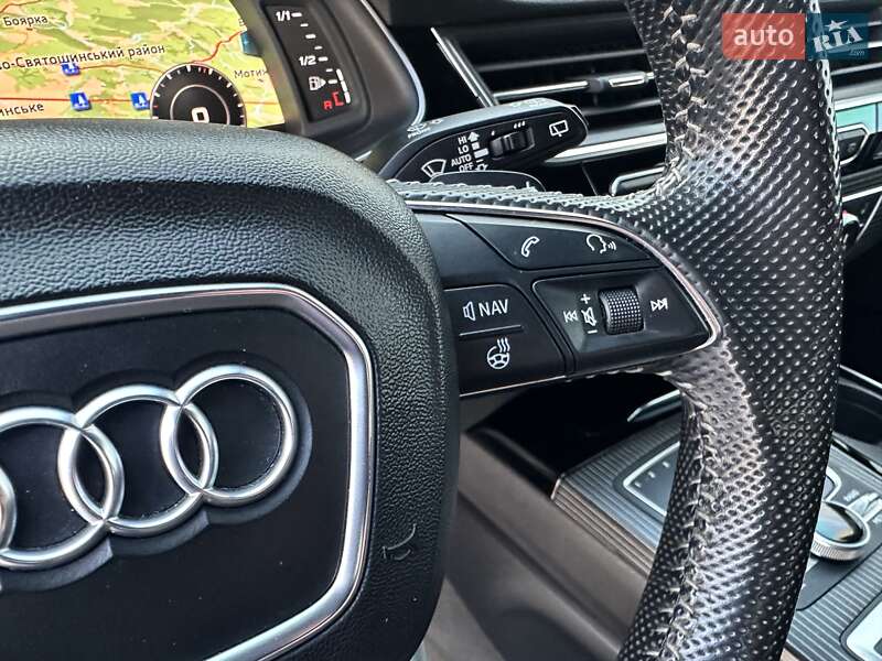 Внедорожник / Кроссовер Audi Q7 2017 в Киеве