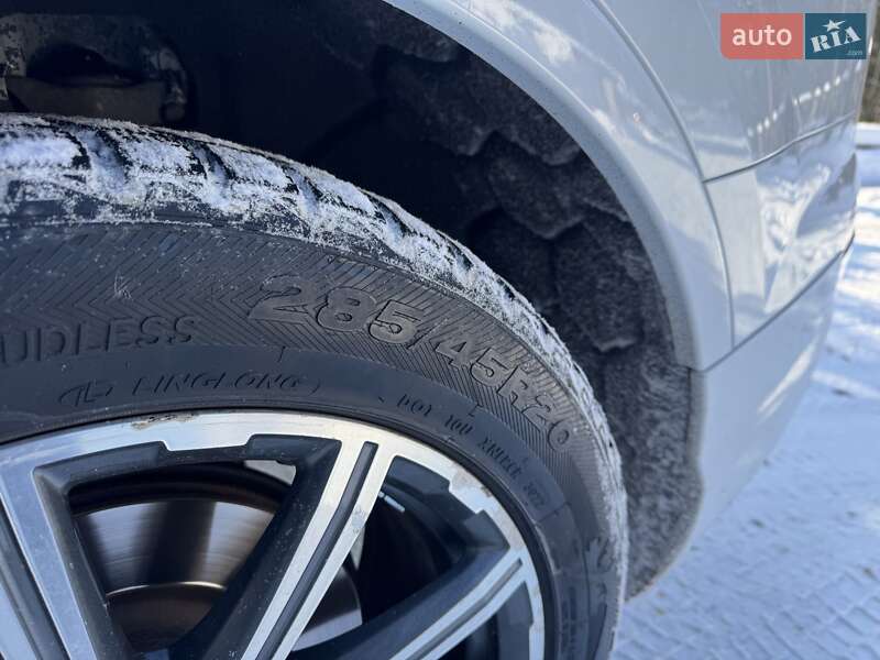 Внедорожник / Кроссовер Audi Q7 2017 в Черновцах