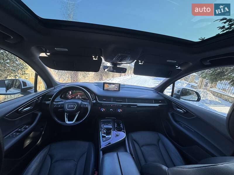 Внедорожник / Кроссовер Audi Q7 2017 в Черновцах