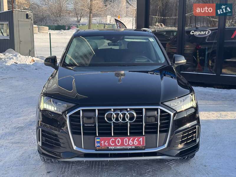 Внедорожник / Кроссовер Audi Q7 2020 в Киеве