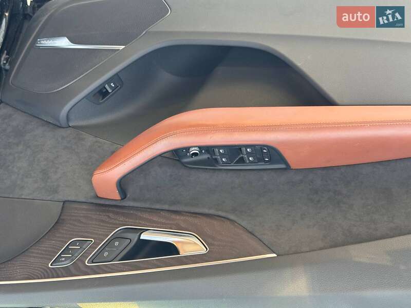 Внедорожник / Кроссовер Audi Q7 2020 в Киеве