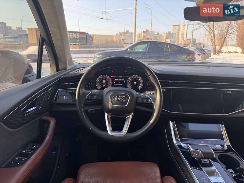 Внедорожник / Кроссовер Audi Q7 2020 в Киеве