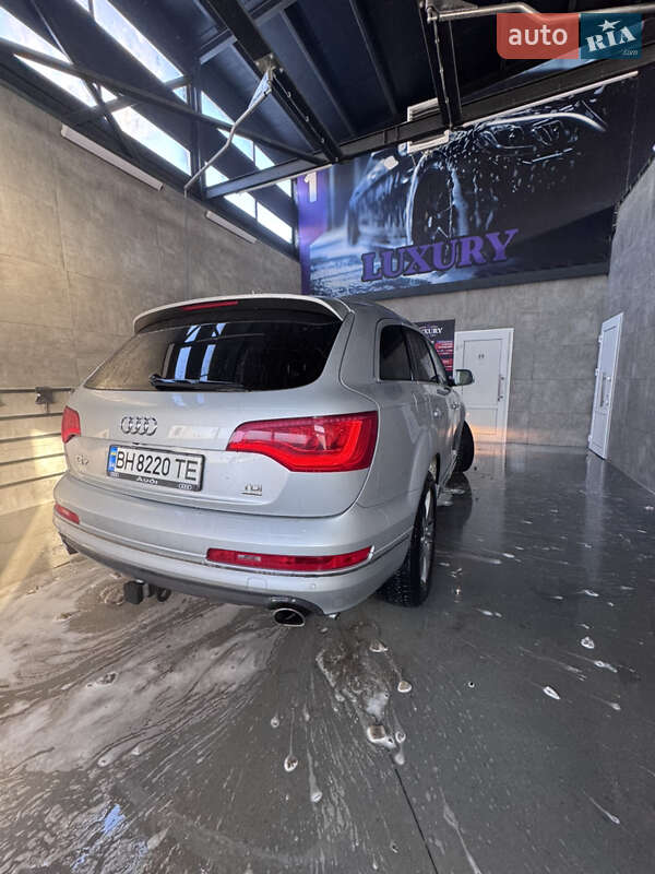 Внедорожник / Кроссовер Audi Q7 2015 в Подольске
