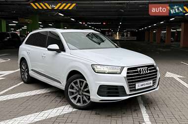 Позашляховик / Кросовер Audi Q7 2016 в Києві