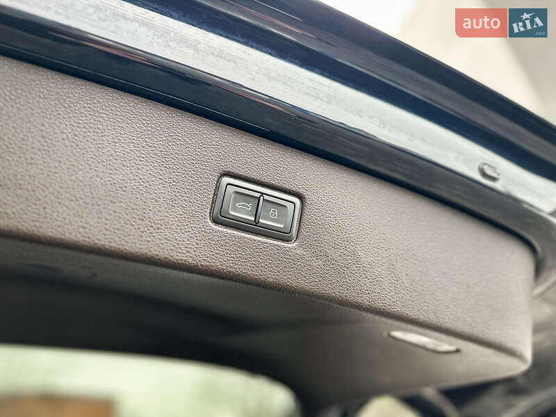 Внедорожник / Кроссовер Audi Q7 2016 в Хмельницком