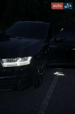 Внедорожник / Кроссовер Audi Q7 2019 в Сумах