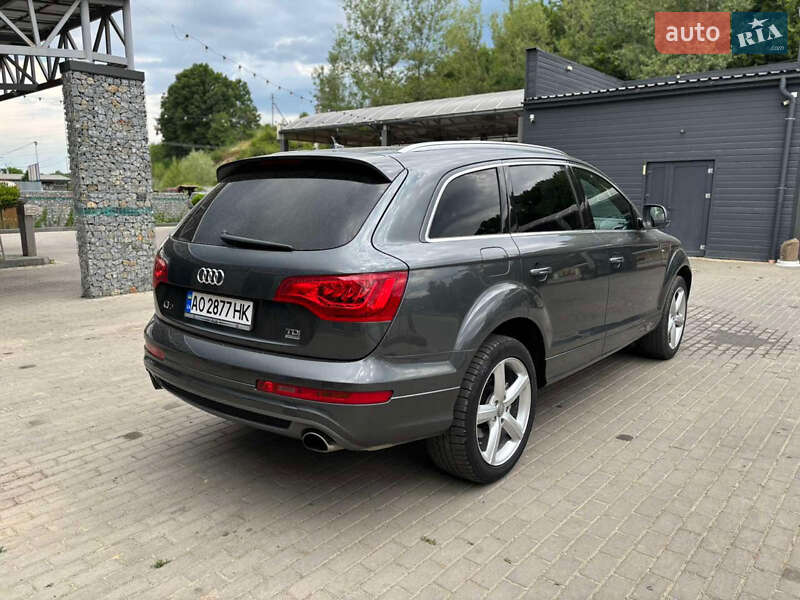 Позашляховик / Кросовер Audi Q7 2014 в Тячеві
