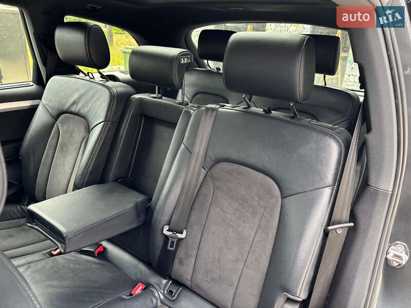 Позашляховик / Кросовер Audi Q7 2014 в Тячеві