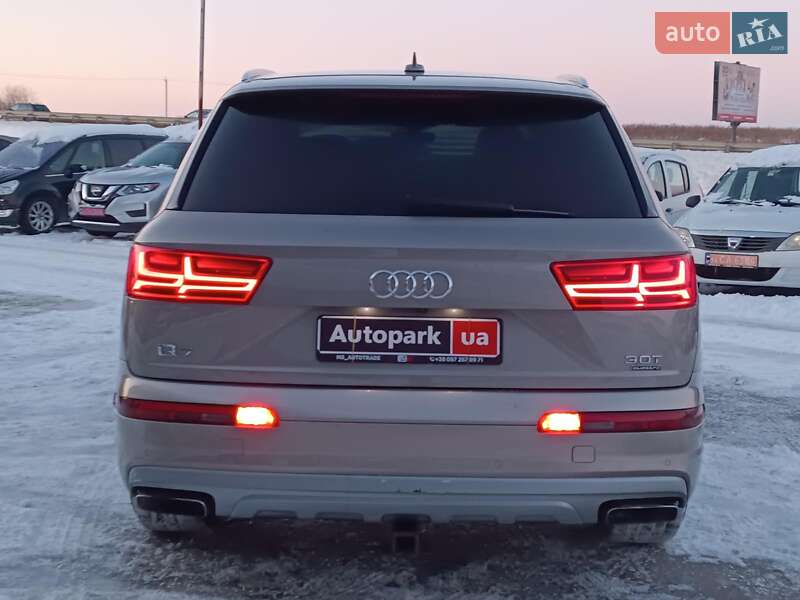 Внедорожник / Кроссовер Audi Q7 2017 в Львове