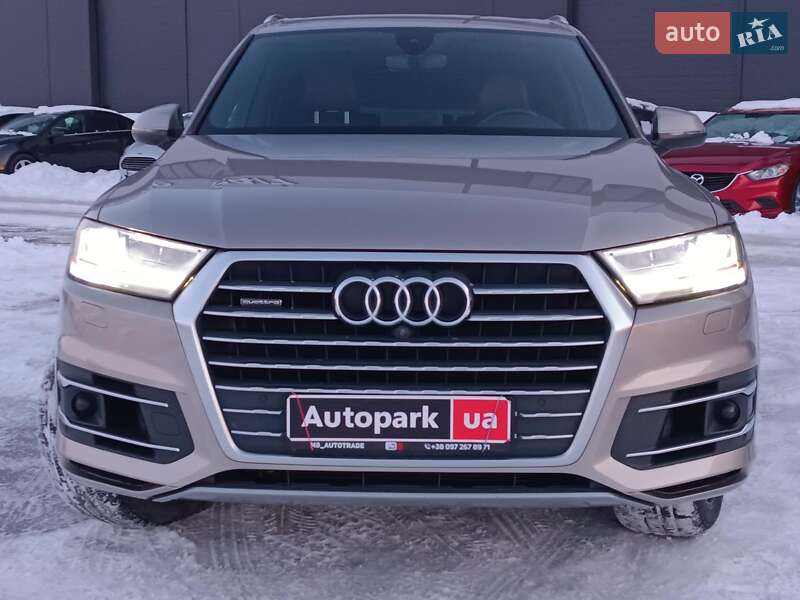 Внедорожник / Кроссовер Audi Q7 2017 в Львове