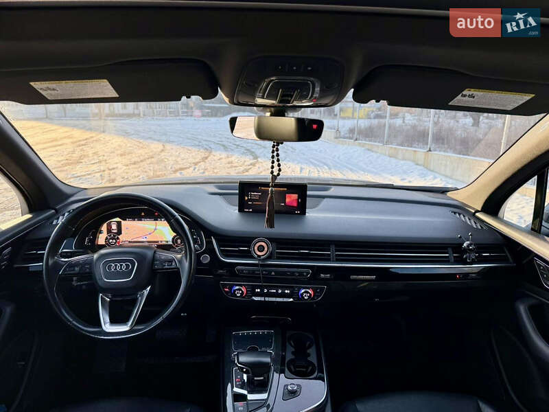 Внедорожник / Кроссовер Audi Q7 2016 в Сумах
