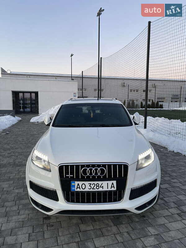 Внедорожник / Кроссовер Audi Q7 2012 в Мукачево
