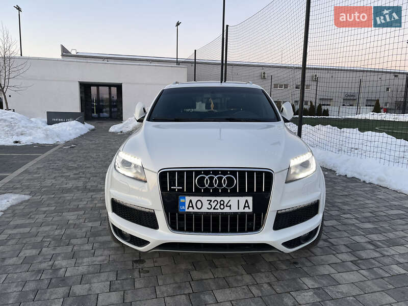 Внедорожник / Кроссовер Audi Q7 2012 в Мукачево