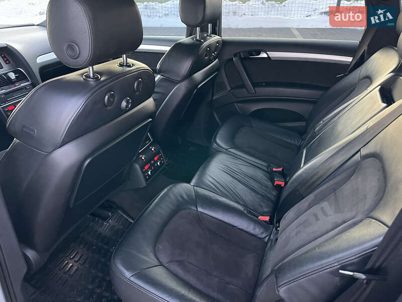 Внедорожник / Кроссовер Audi Q7 2012 в Мукачево