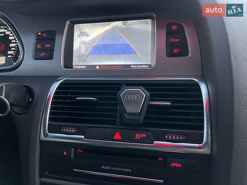 Внедорожник / Кроссовер Audi Q7 2012 в Мукачево