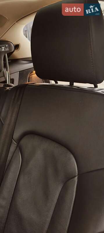 Внедорожник / Кроссовер Audi Q7 2015 в Новоднестровске