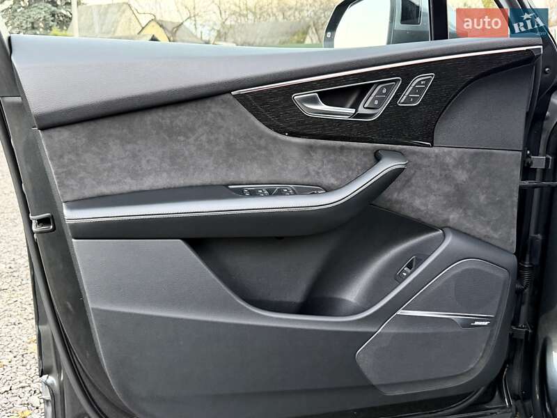 Внедорожник / Кроссовер Audi Q7 2019 в Ковеле