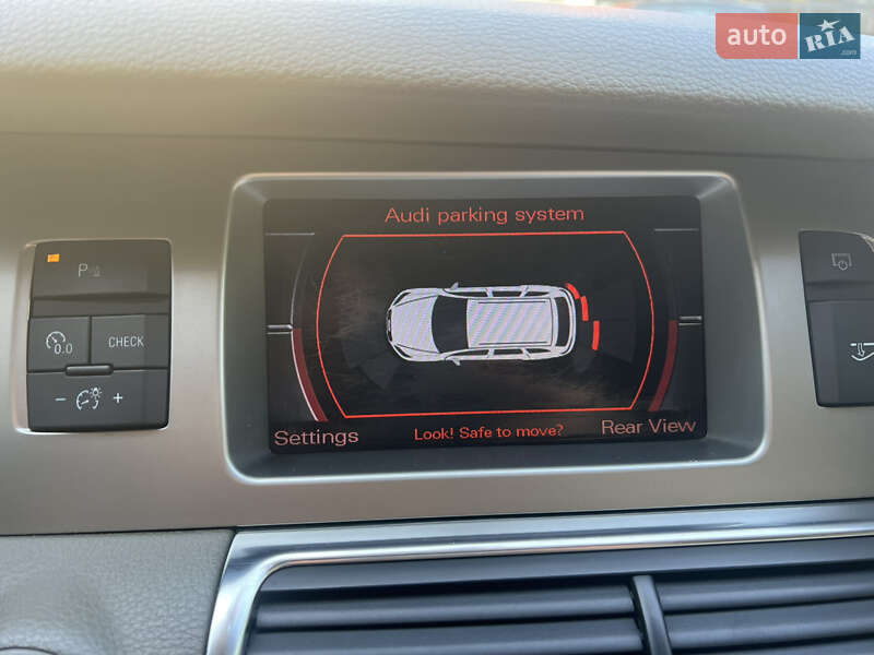 Внедорожник / Кроссовер Audi Q7 2006 в Черновцах