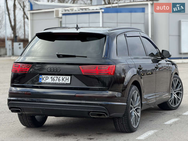 Внедорожник / Кроссовер Audi Q7 2016 в Запорожье