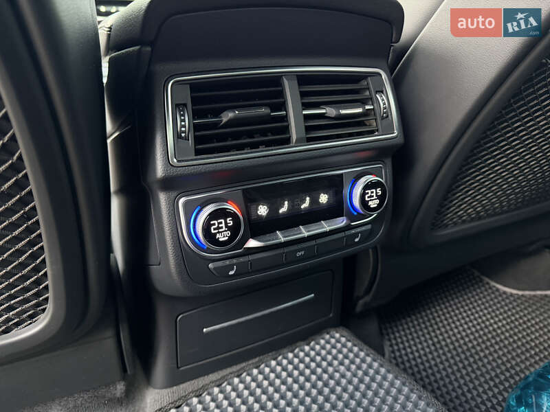 Внедорожник / Кроссовер Audi Q7 2016 в Запорожье