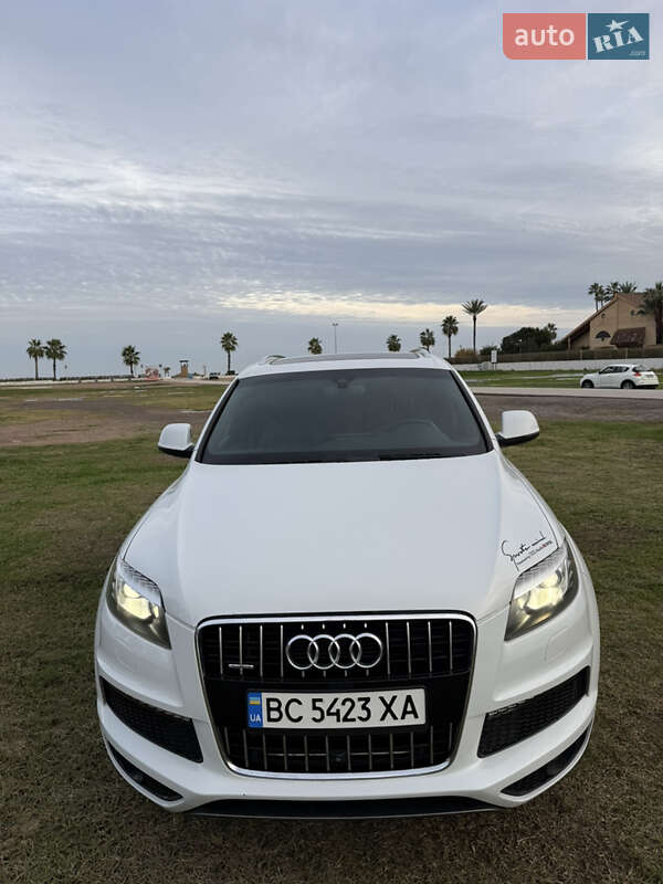 Позашляховик / Кросовер Audi Q7 2014 в Самборі