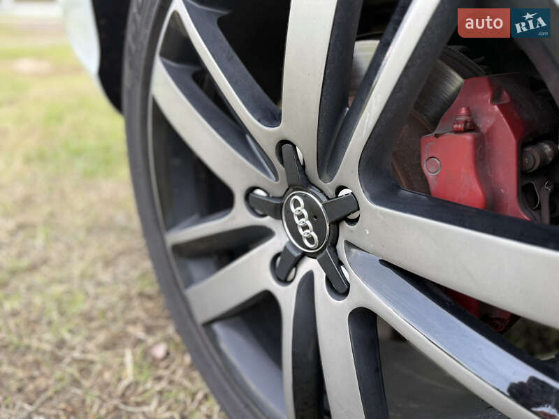 Позашляховик / Кросовер Audi Q7 2014 в Самборі