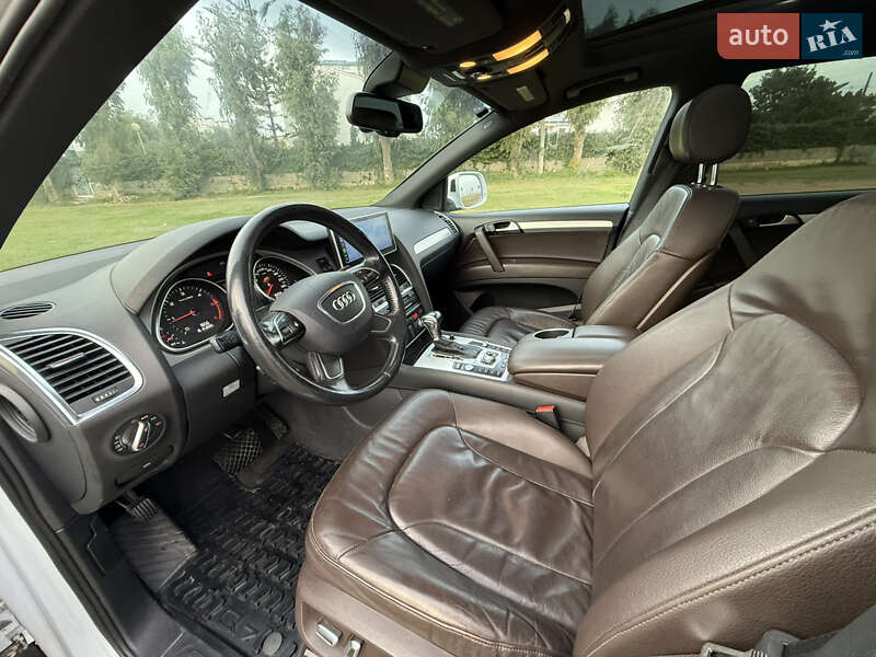 Позашляховик / Кросовер Audi Q7 2014 в Самборі