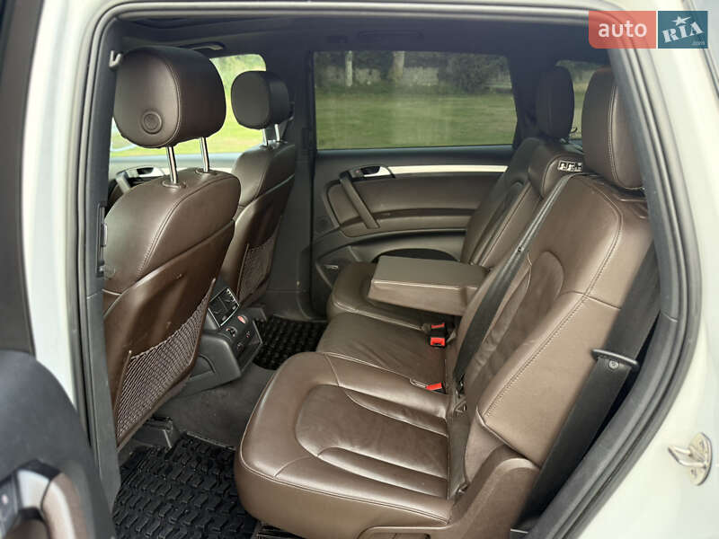 Позашляховик / Кросовер Audi Q7 2014 в Самборі