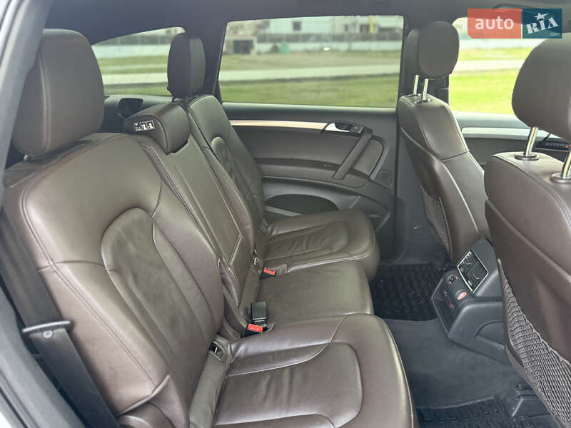 Позашляховик / Кросовер Audi Q7 2014 в Самборі