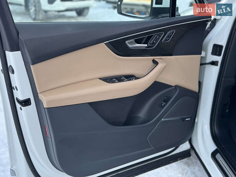 Внедорожник / Кроссовер Audi Q7 2019 в Львове фото 11 Внедорожник / Кроссовер Audi Q7 2019 в Львове