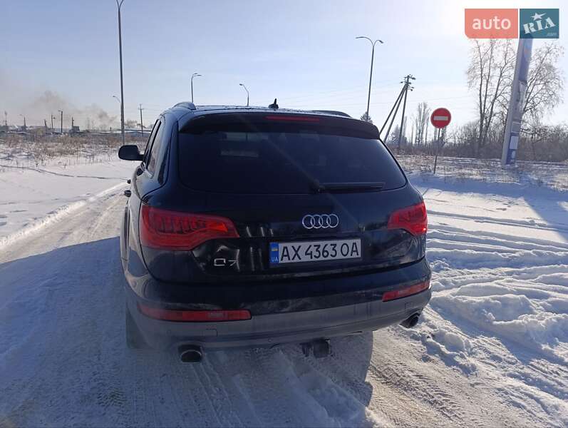 Внедорожник / Кроссовер Audi Q7 2013 в Житомире