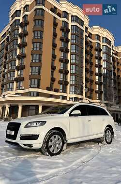 Внедорожник / Кроссовер Audi Q7 2015 в Киеве