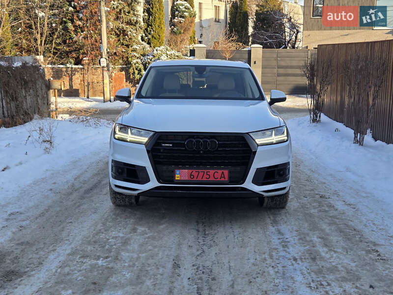 Внедорожник / Кроссовер Audi Q7 2018 в Киеве