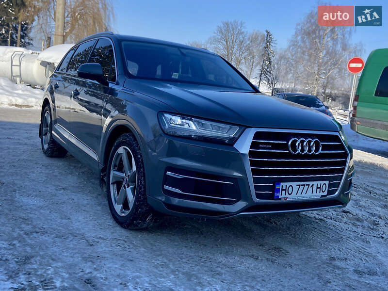 Внедорожник / Кроссовер Audi Q7 2017 в Тернополе