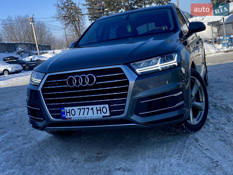 Внедорожник / Кроссовер Audi Q7 2017 в Тернополе