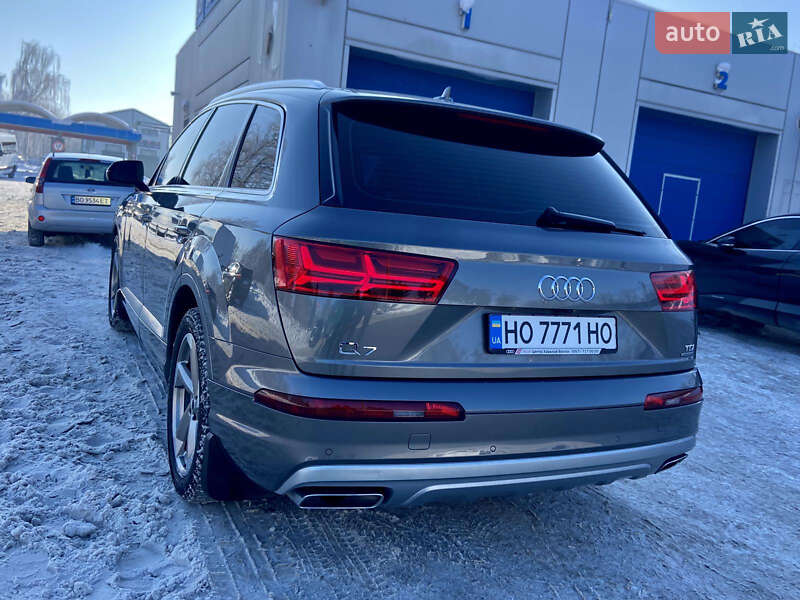 Внедорожник / Кроссовер Audi Q7 2017 в Тернополе
