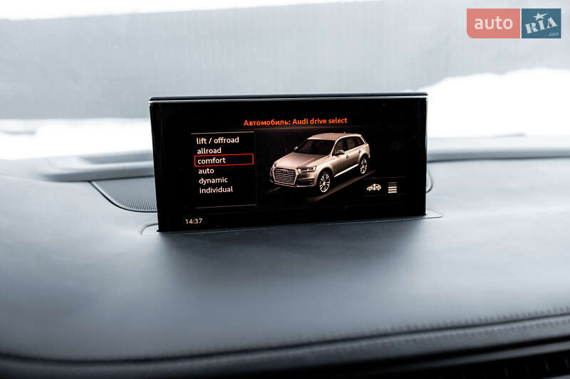 Внедорожник / Кроссовер Audi Q7 2016 в Житомире