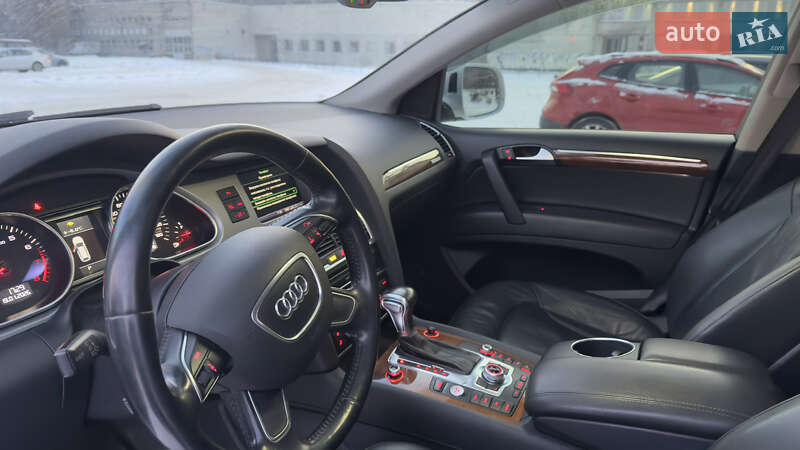 Внедорожник / Кроссовер Audi Q7 2015 в Киеве