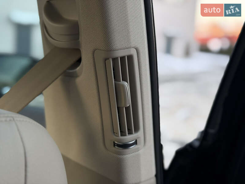 Внедорожник / Кроссовер Audi Q7 2016 в Киеве