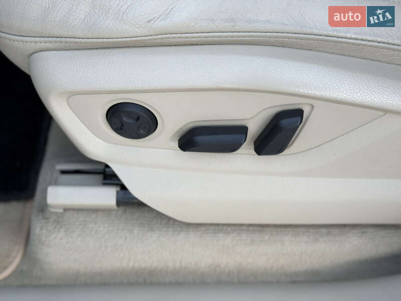 Внедорожник / Кроссовер Audi Q7 2016 в Киеве