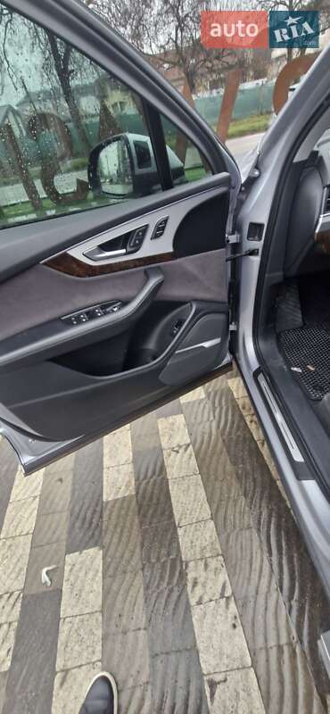 Внедорожник / Кроссовер Audi Q7 2015 в Тячеве фото 9 Внедорожник / Кроссовер Audi Q7 2015 в Тячеве