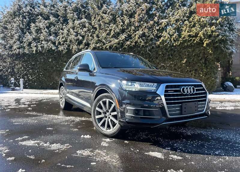 Внедорожник / Кроссовер Audi Q7 2018 в Ровно
