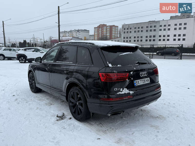 Внедорожник / Кроссовер Audi Q7 2018 в Хмельницком