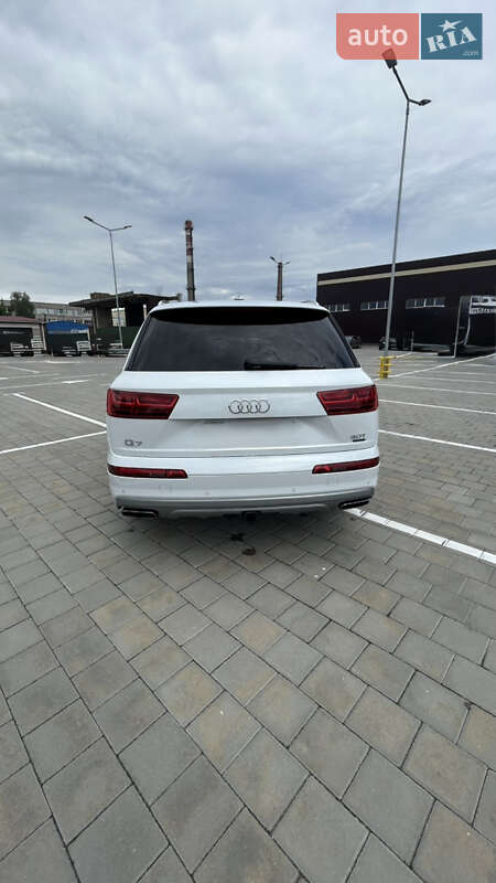 Внедорожник / Кроссовер Audi Q7 2018 в Черкассах