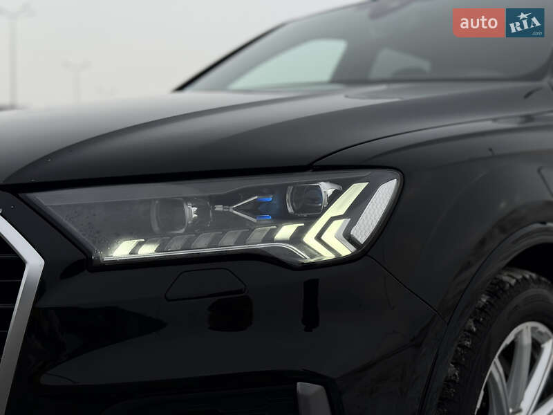 Позашляховик / Кросовер Audi Q7 2022 в Львові