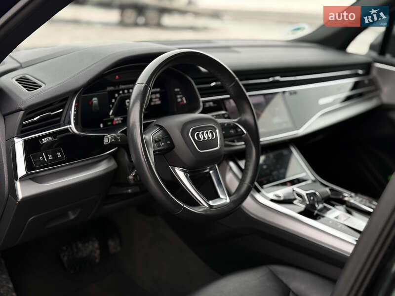 Позашляховик / Кросовер Audi Q7 2022 в Львові