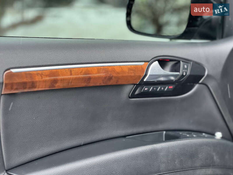 Внедорожник / Кроссовер Audi Q7 2012 в Хмельницком