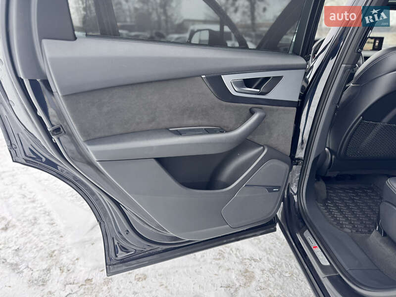 Позашляховик / Кросовер Audi Q7 2017 в Рівному фото 34 Позашляховик / Кросовер Audi Q7 2017 в Рівному