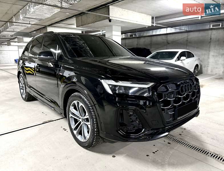 Позашляховик / Кросовер Audi Q7 2025 в Дніпрі